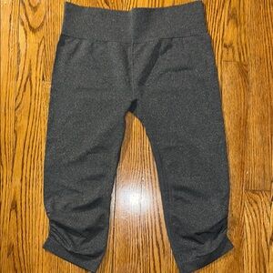 Everlast Gray Leggings with Ruched Hem and Elastic Waistband